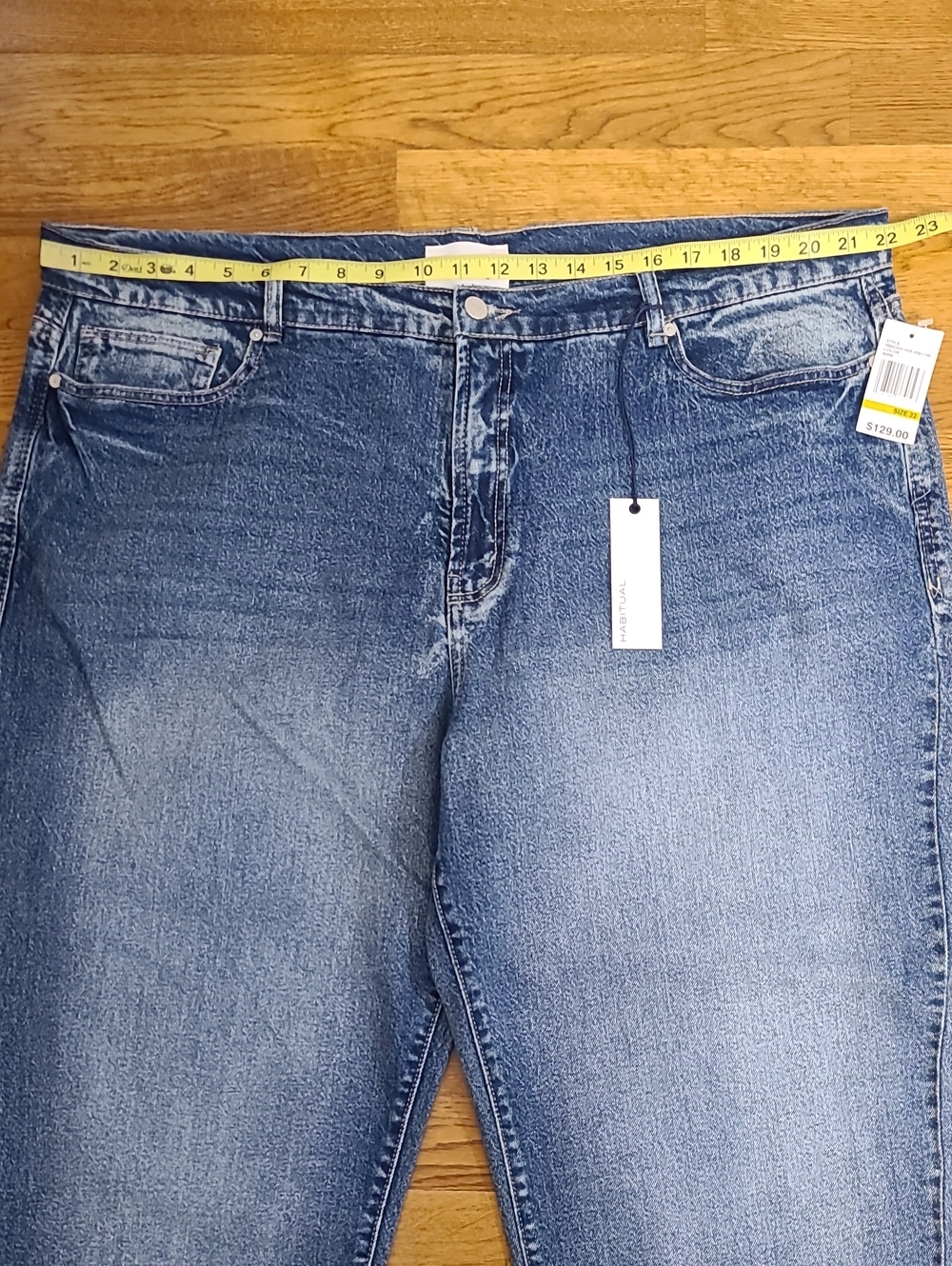 Habitual Women's Medium Blue Straight Jeans (Sz 22) - Picture 5 of 9